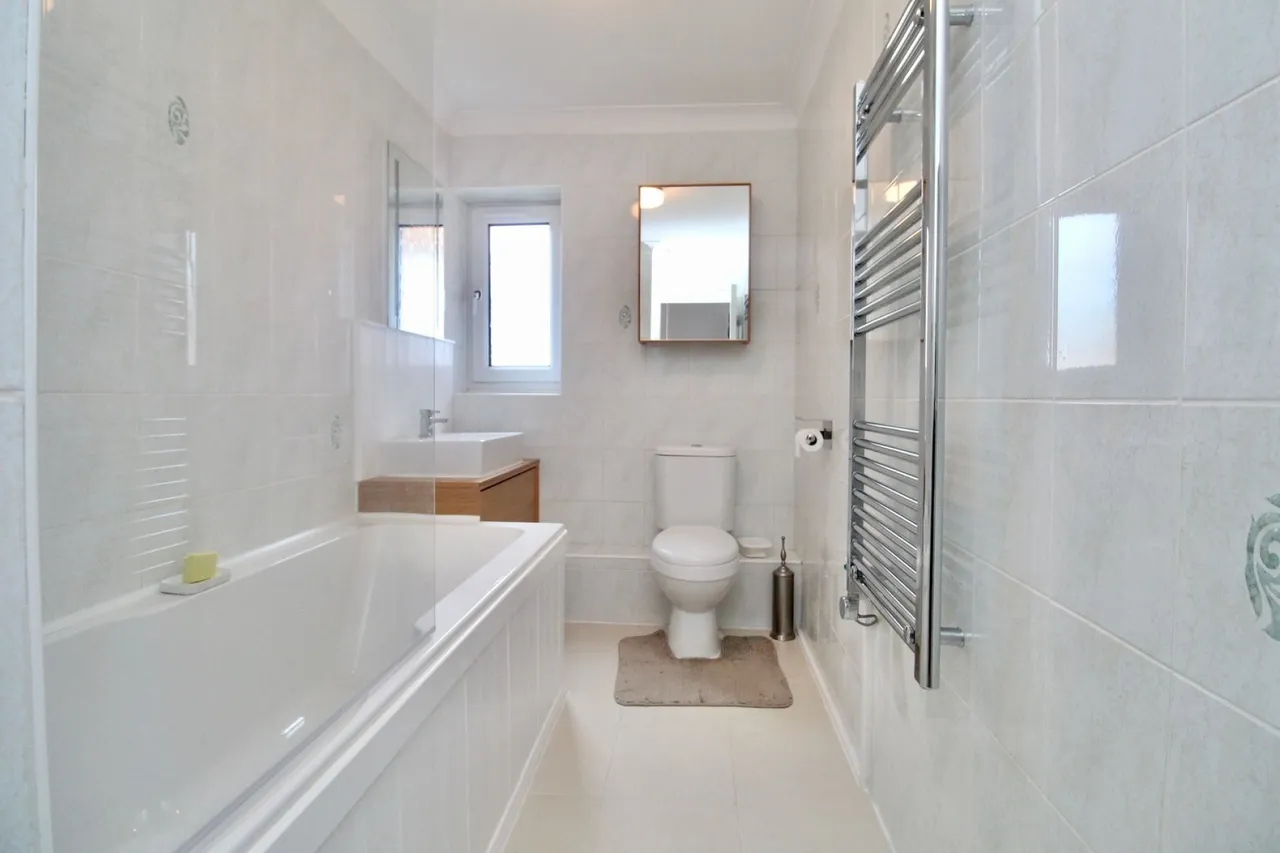 New Street, Lymington, SO41, photo 4