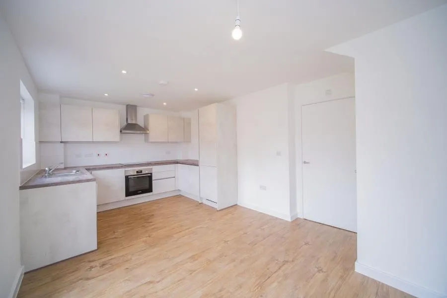 Hailwood Avenue, Crowthorne, RG45, photo 3