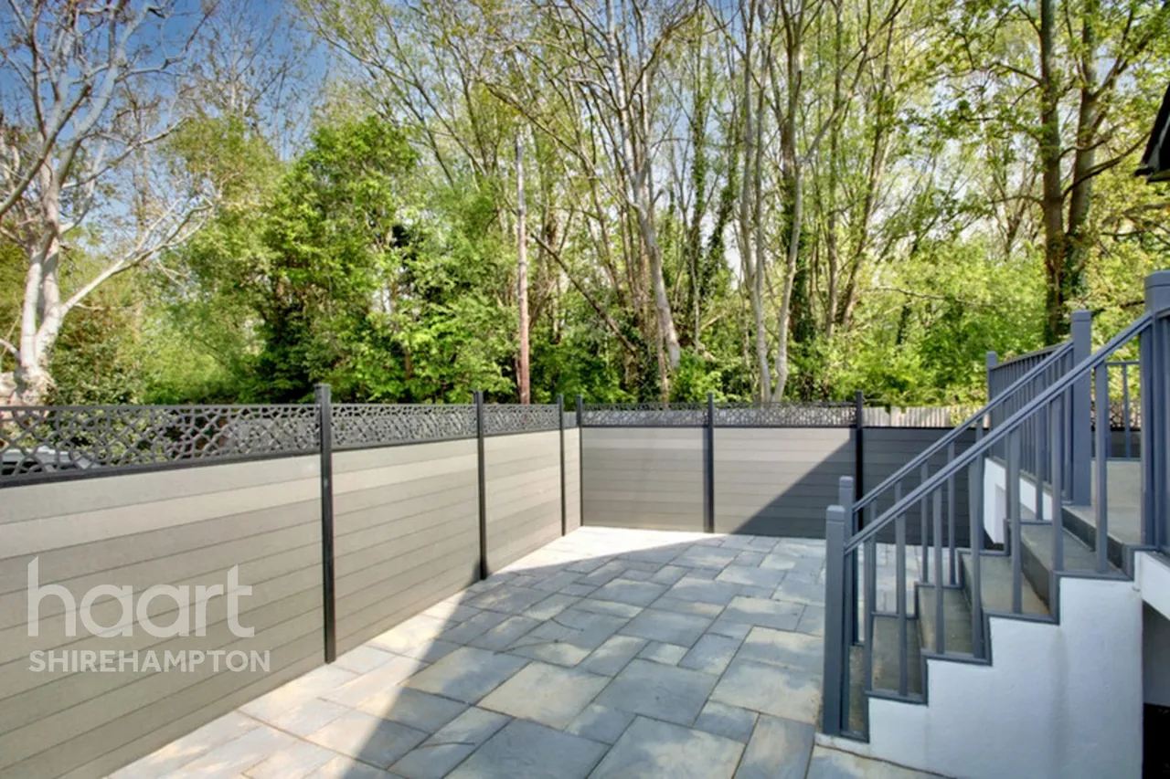 Felix Lane, Shepperton, TW17, photo 2