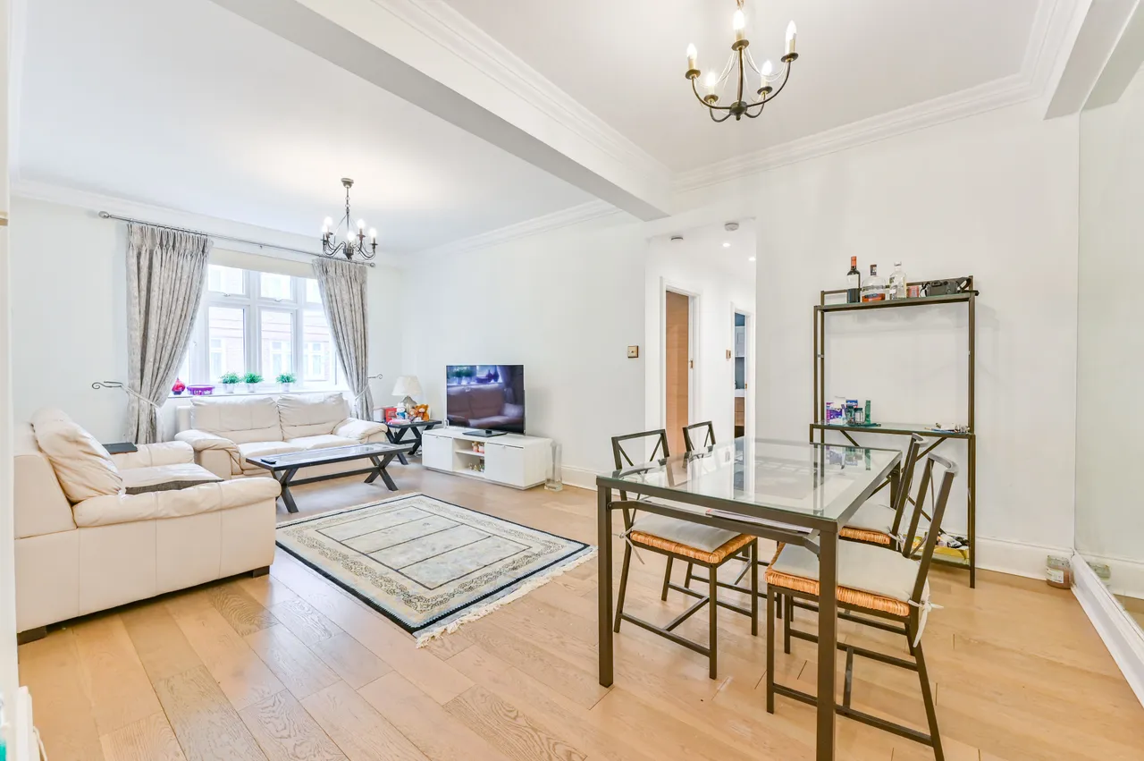 199 Grove Hall Court, Hall Road, London, photo 2