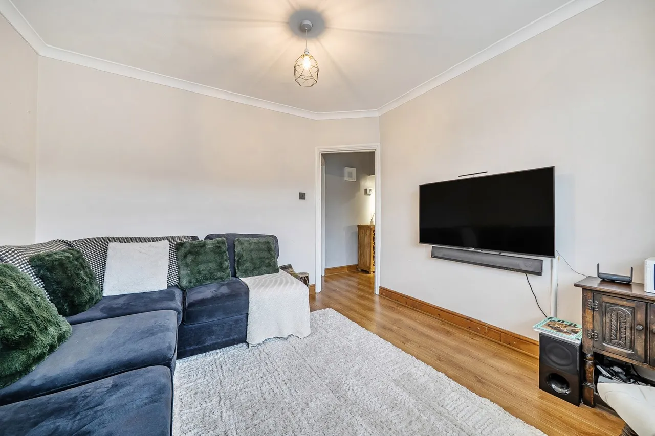 Woodbrook Road, SE2, photo 2