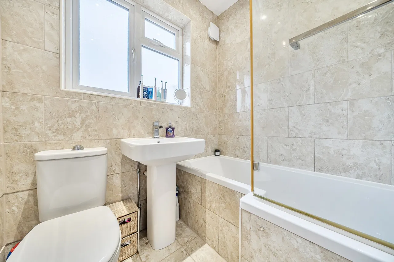 Woodbrook Road, SE2, photo 11