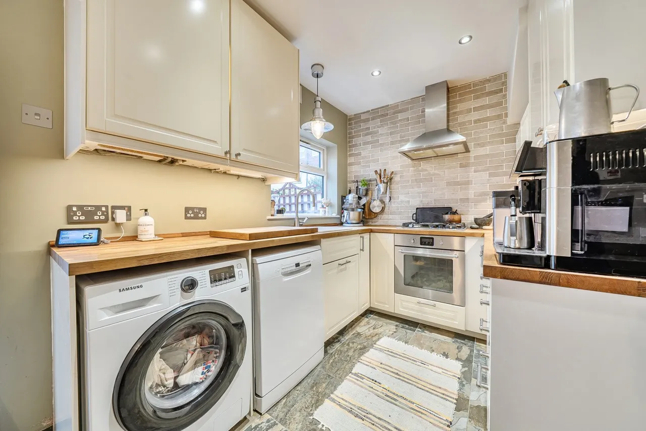 Woodbrook Road, SE2, photo 15