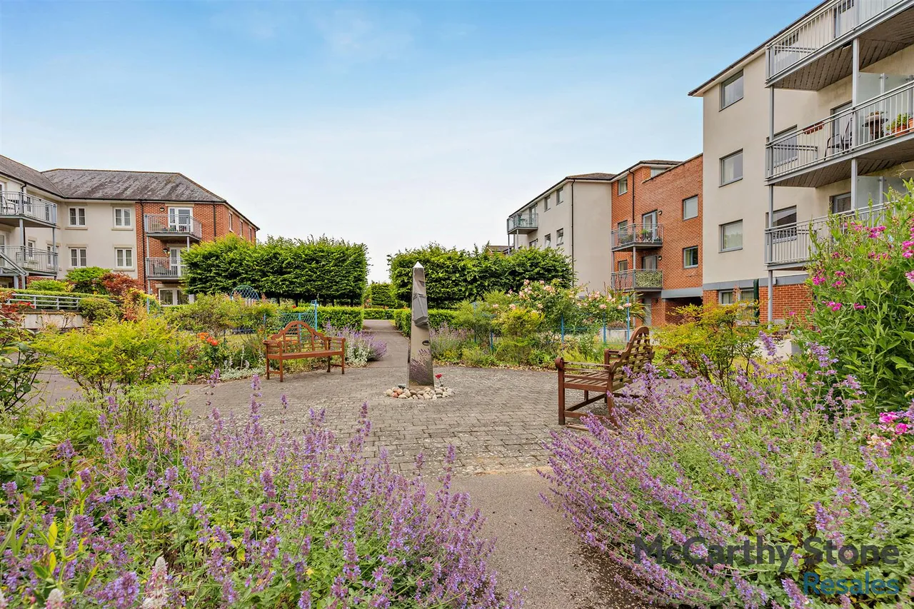New Road, Basingstoke, RG21, photo 24