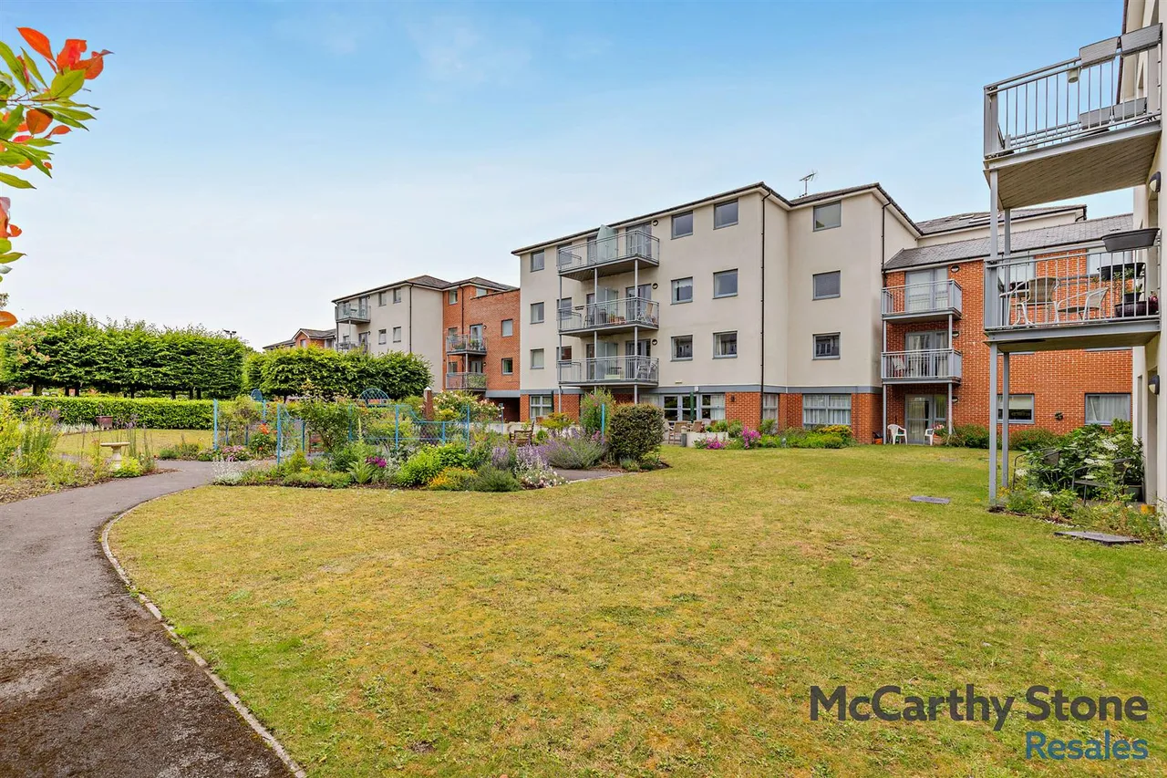 New Road, Basingstoke, RG21, photo 25