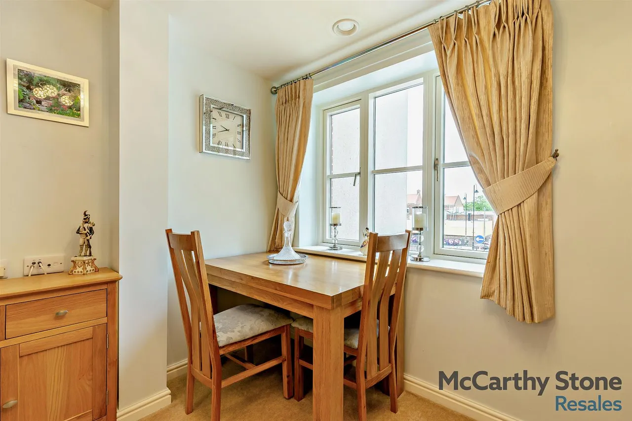 New Road, Basingstoke, RG21, photo 4