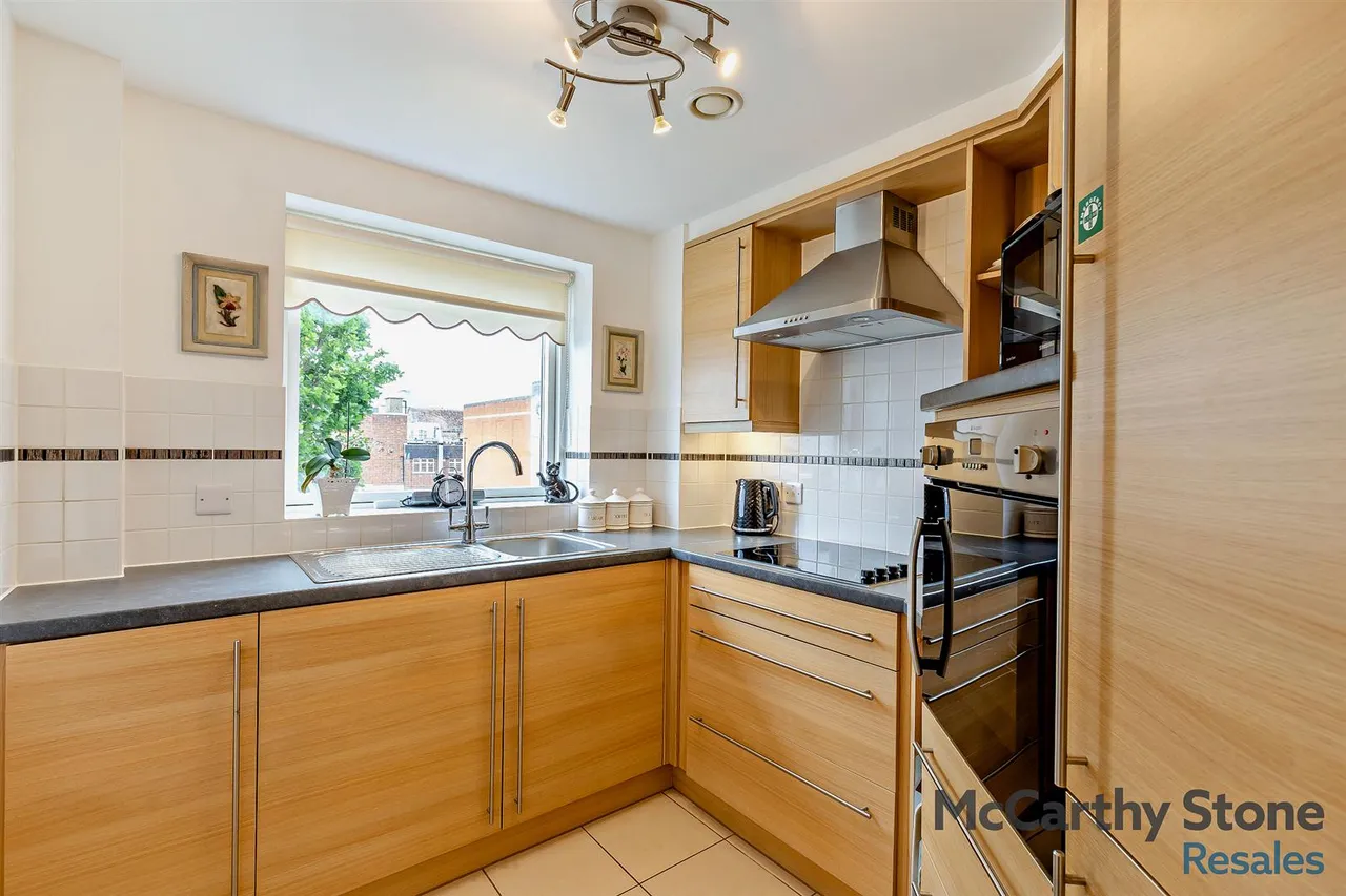 New Road, Basingstoke, RG21, photo 5