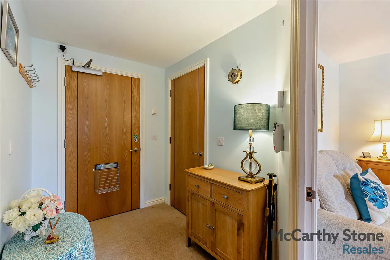New Road, Basingstoke, RG21, photo 16