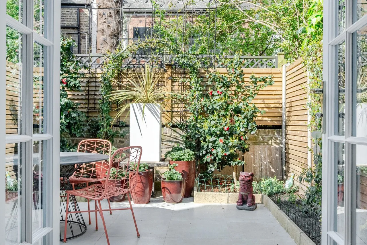 Atherton Street, London, SW11, photo 3