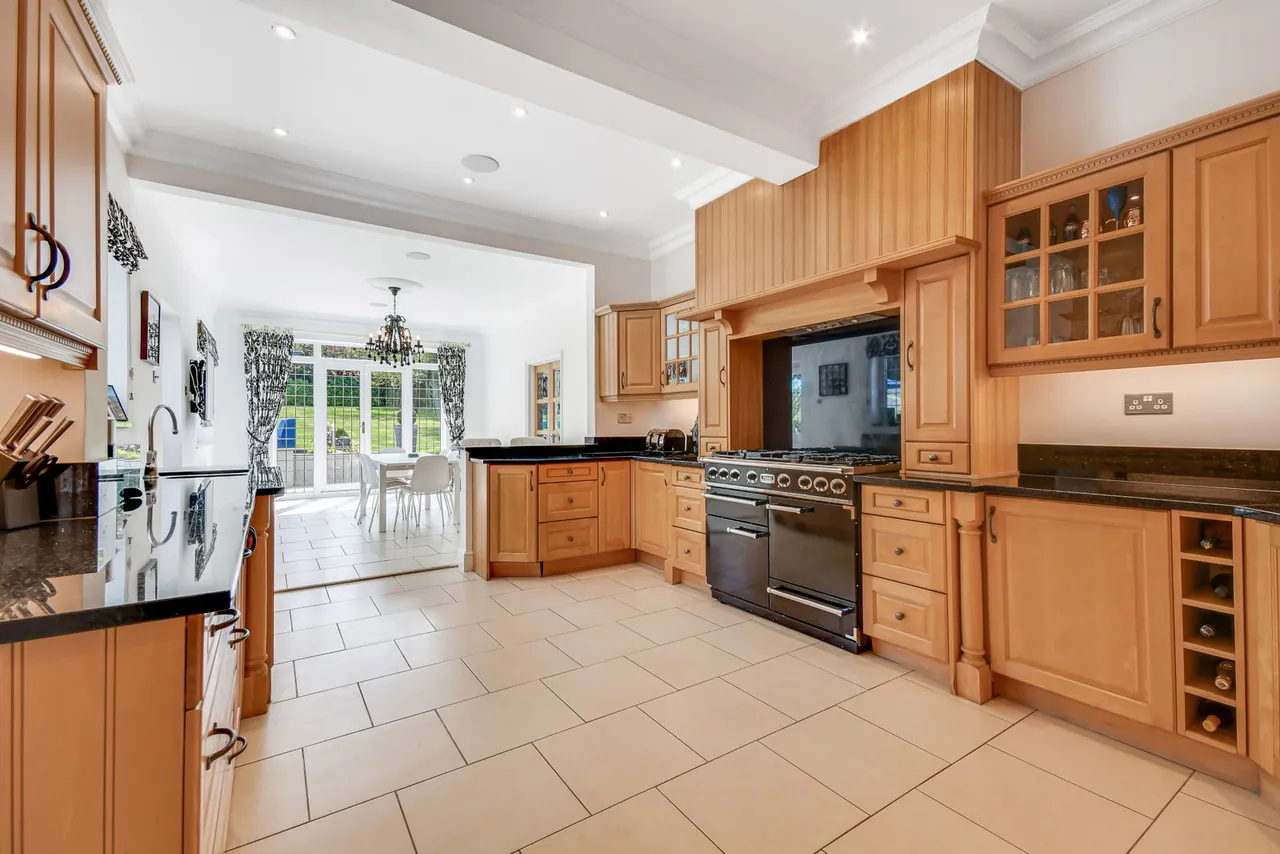 Ongar Outskirts, CM5, photo 12