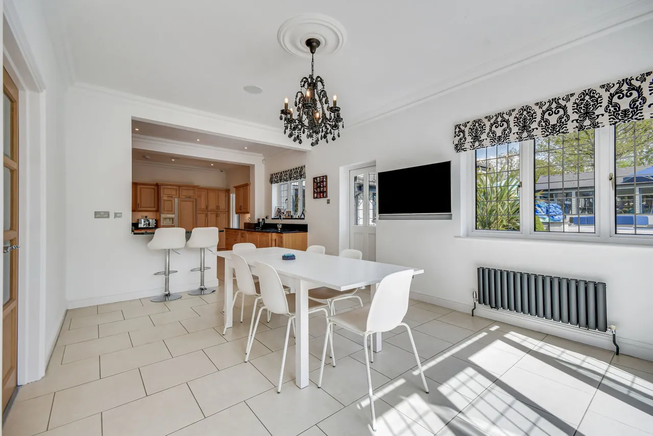 Ongar Outskirts, CM5, photo 14