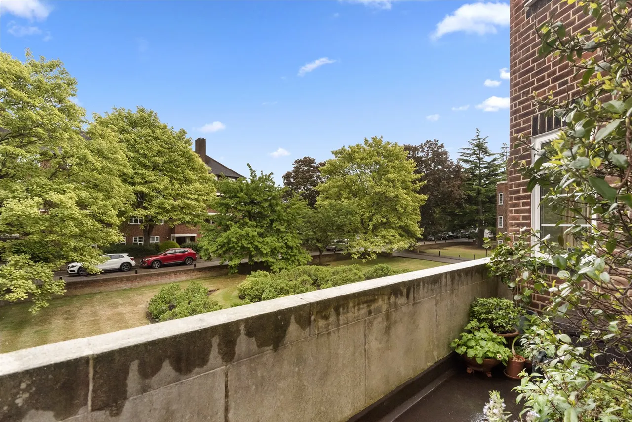 Sheen Court, Richmond, TW10, photo 7