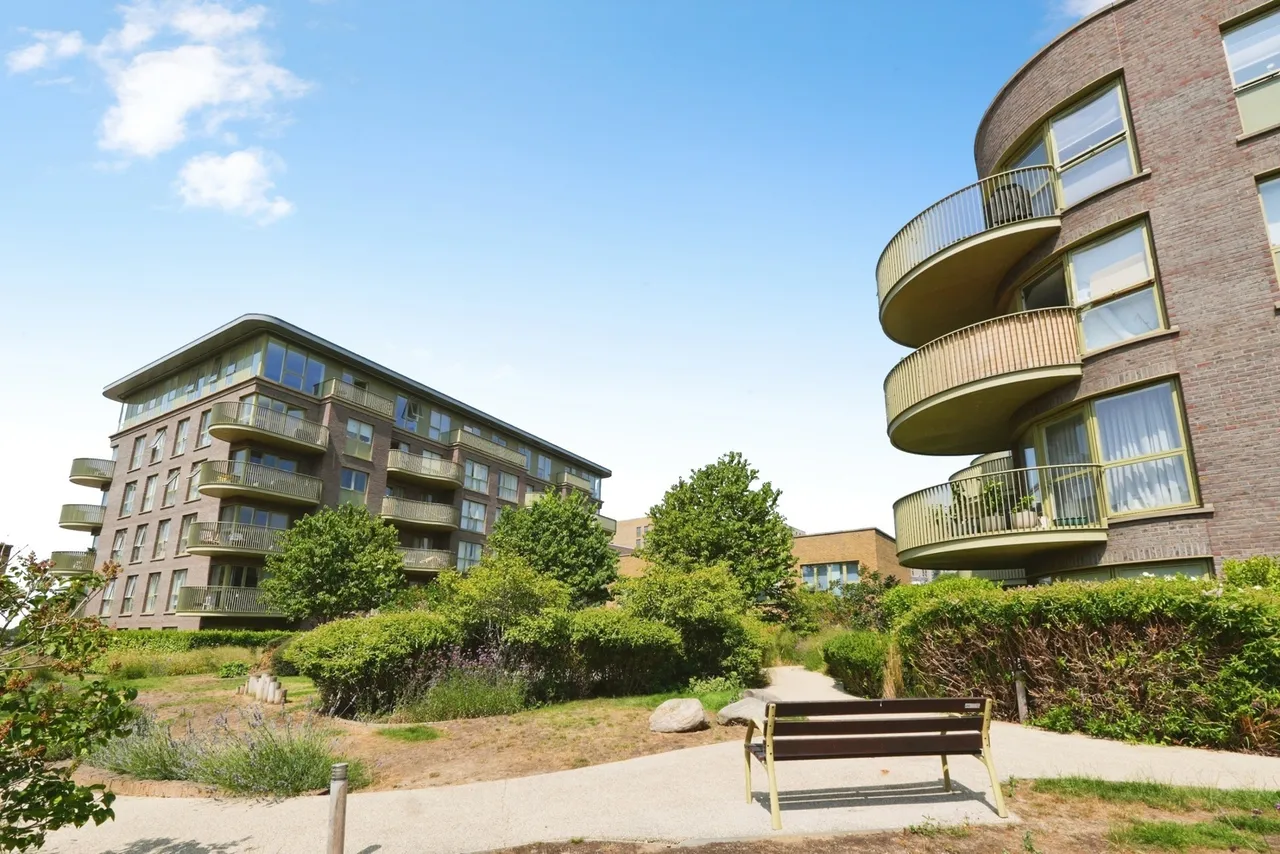 1 bed flat for sale, Tudway Road, London, SE3