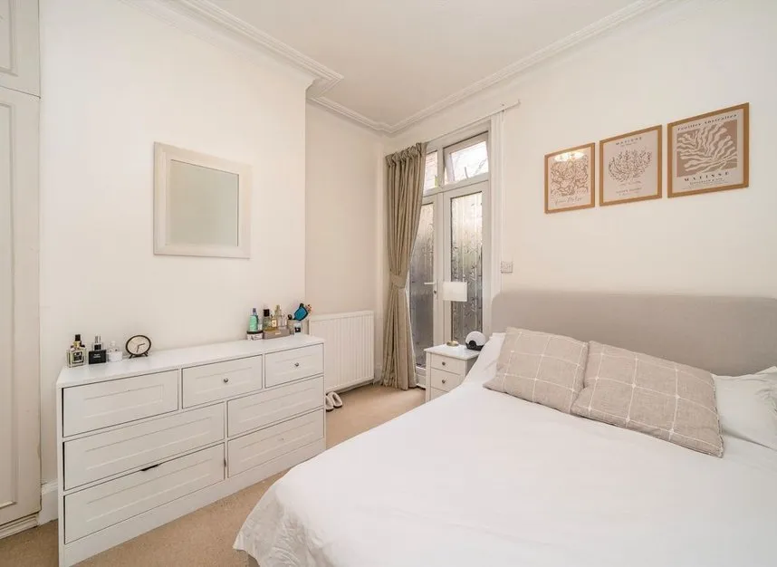 Kings Road, London, NW10, photo 5