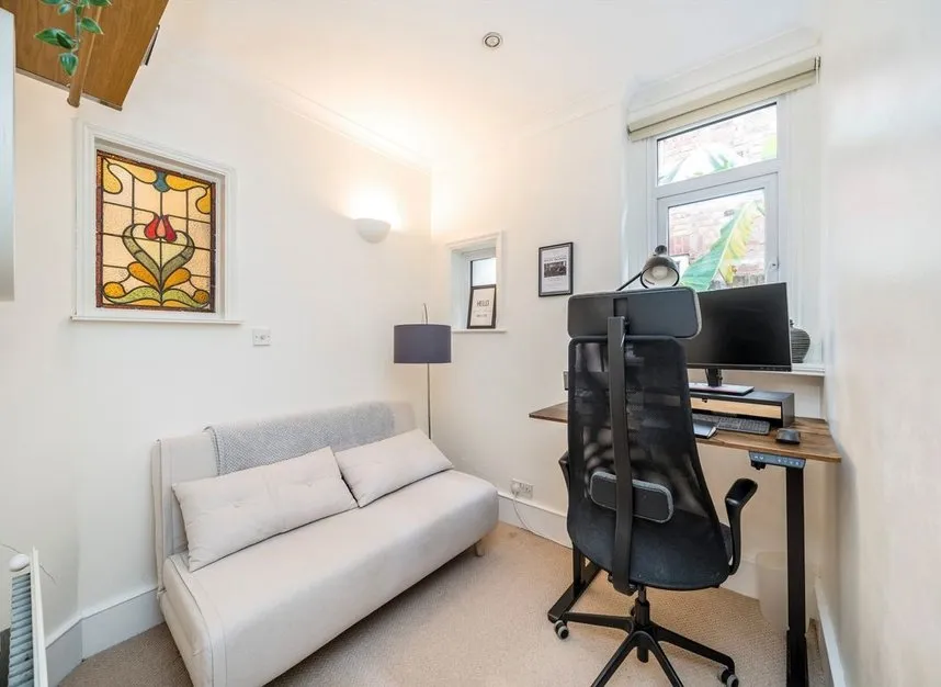 Kings Road, London, NW10, photo 6