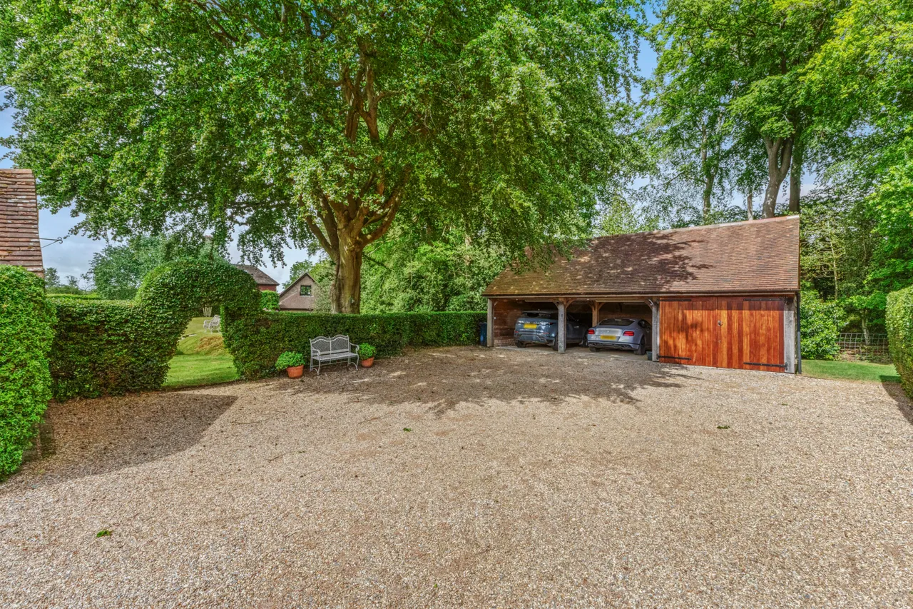 The Bury, Cholesbury, HP23, photo 18