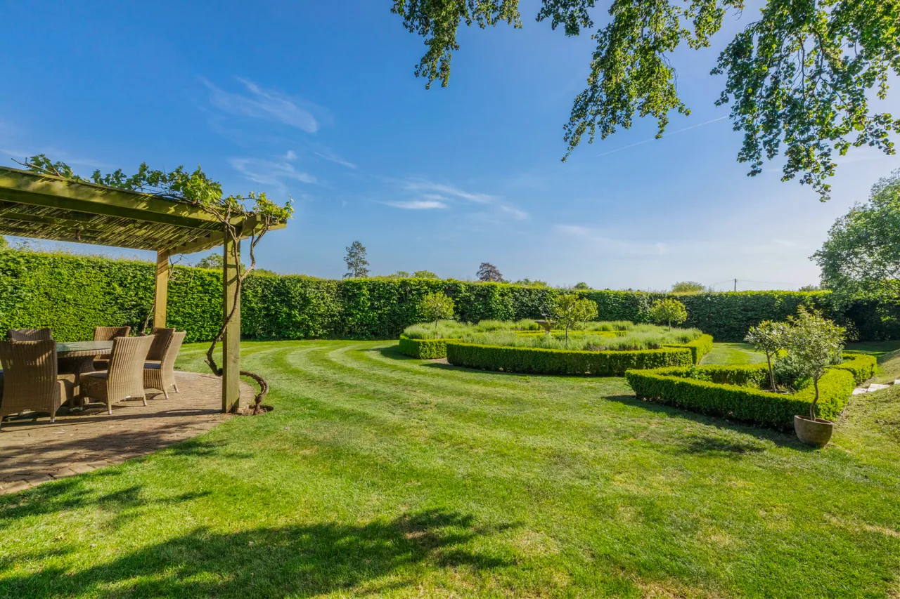 The Bury, Cholesbury, HP23, photo 22