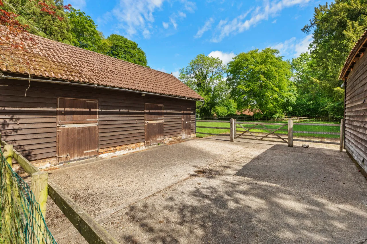 The Bury, Cholesbury, HP23, photo 25