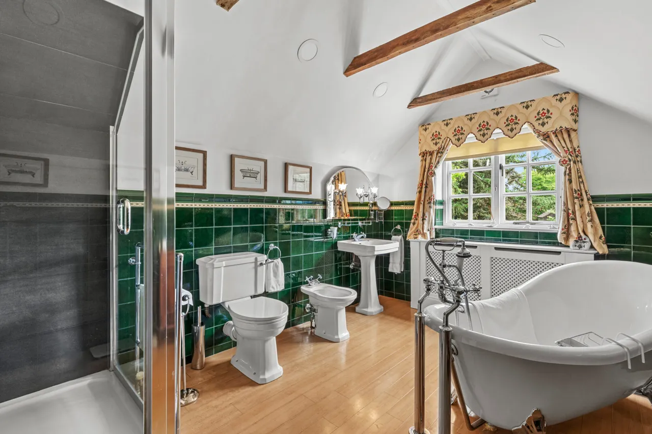 The Bury, Cholesbury, HP23, photo 17