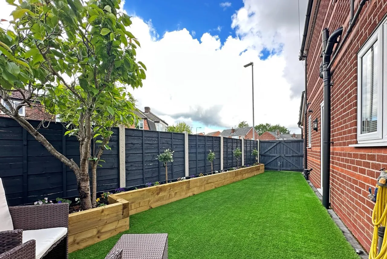 Victoria Road, Timperley WA15 6PP, photo 31