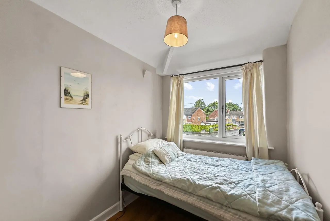 Victoria Road, Timperley WA15 6PP, photo 26