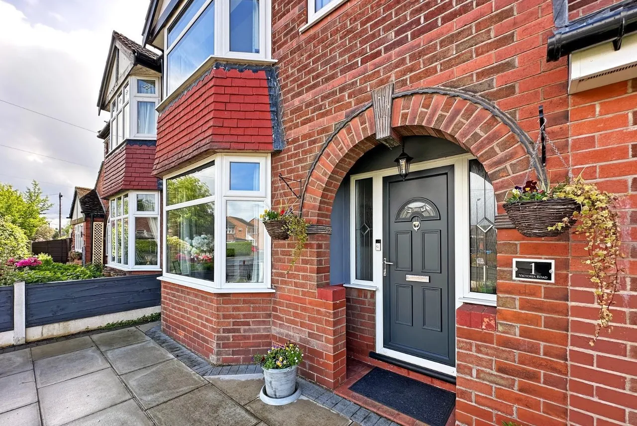 Victoria Road, Timperley WA15 6PP, photo 39