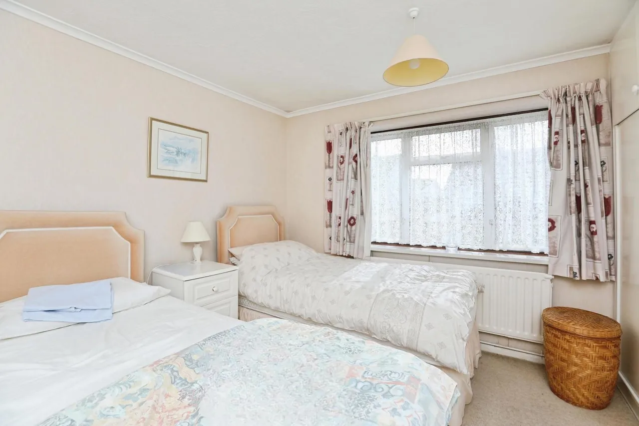 Gadby Road, Sittingbourne, Kent, ME10, photo 6