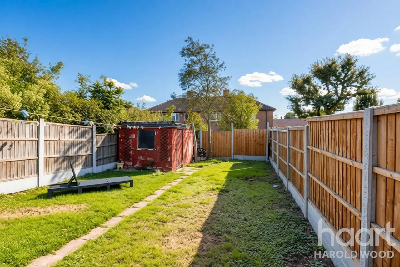 Aylsham Lane, Romford, RM3, photo 12
