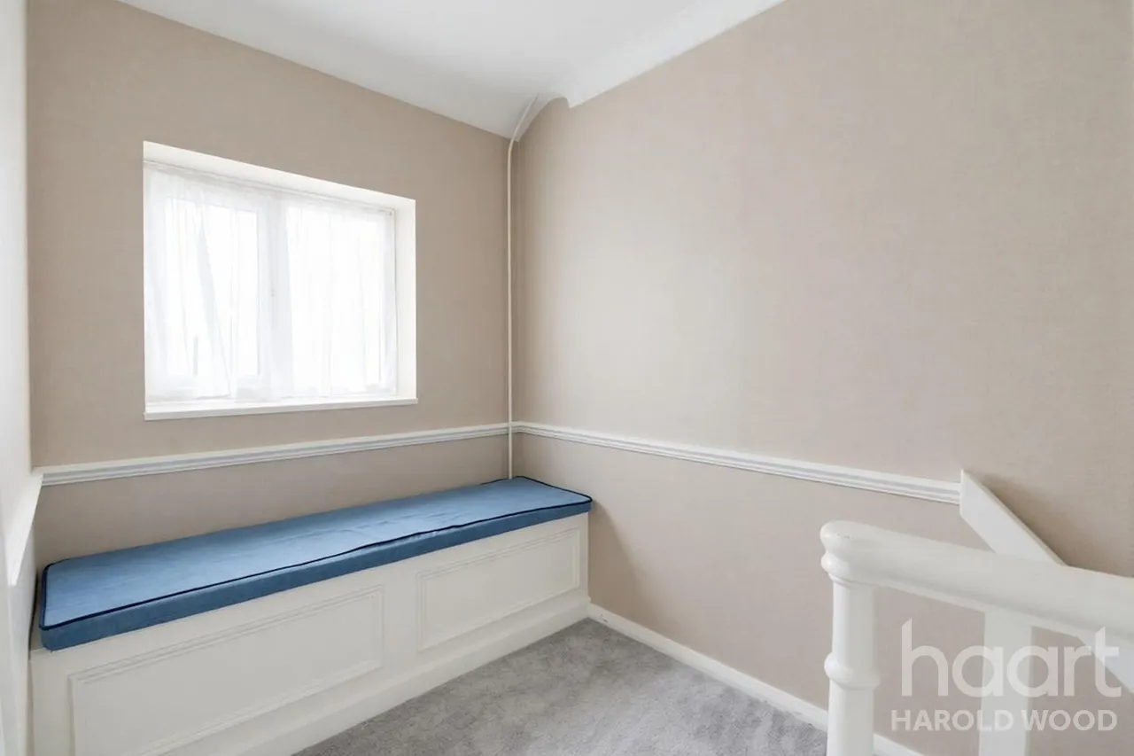Aylsham Lane, Romford, RM3, photo 10