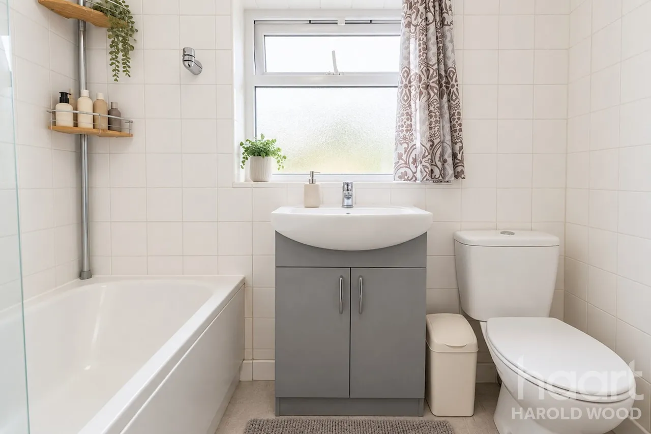 Aylsham Lane, Romford, RM3, photo 11