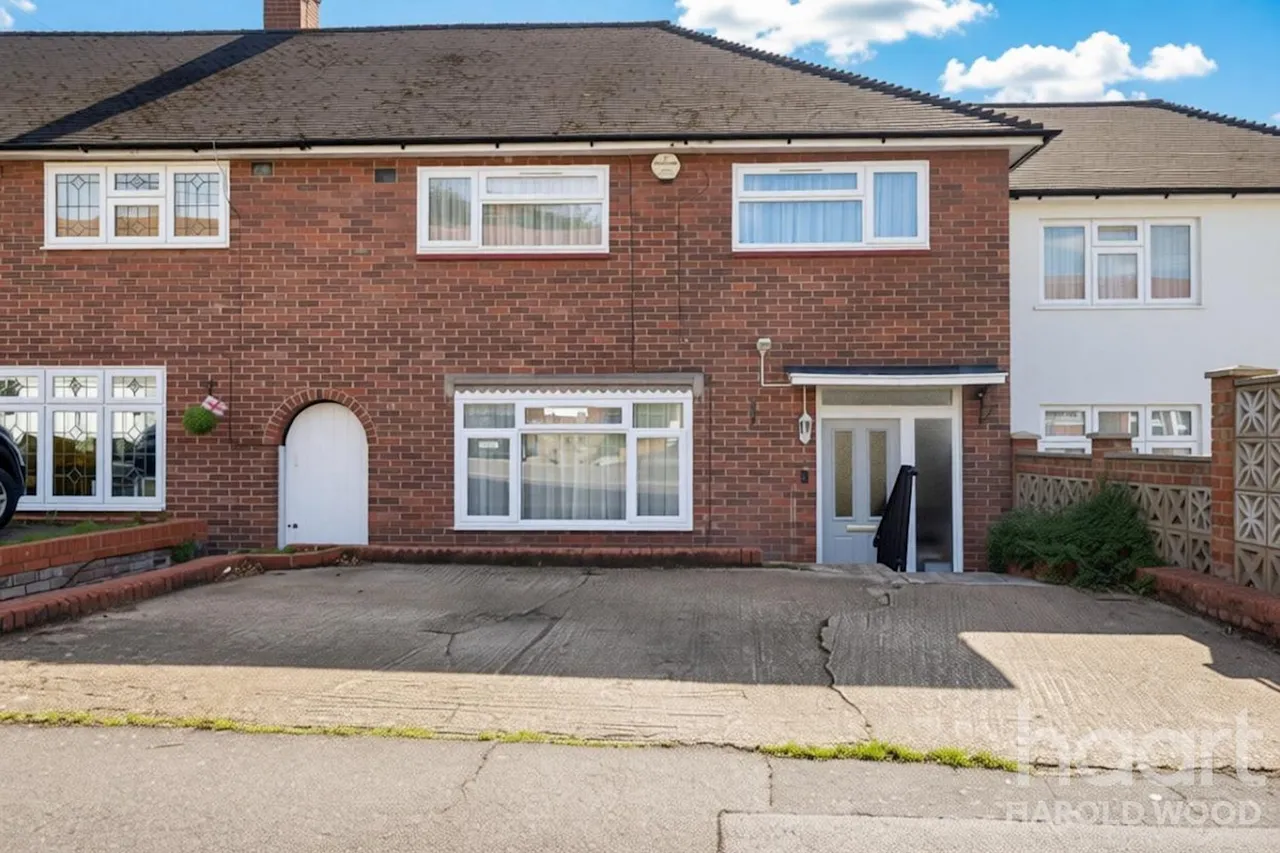 Aylsham Lane, Romford, RM3, photo 13