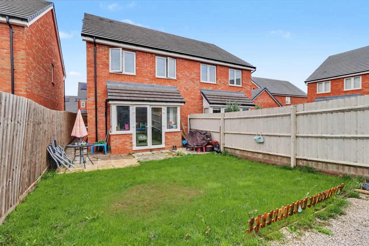 Ackton Close, Stoke-on-Trent, photo 14