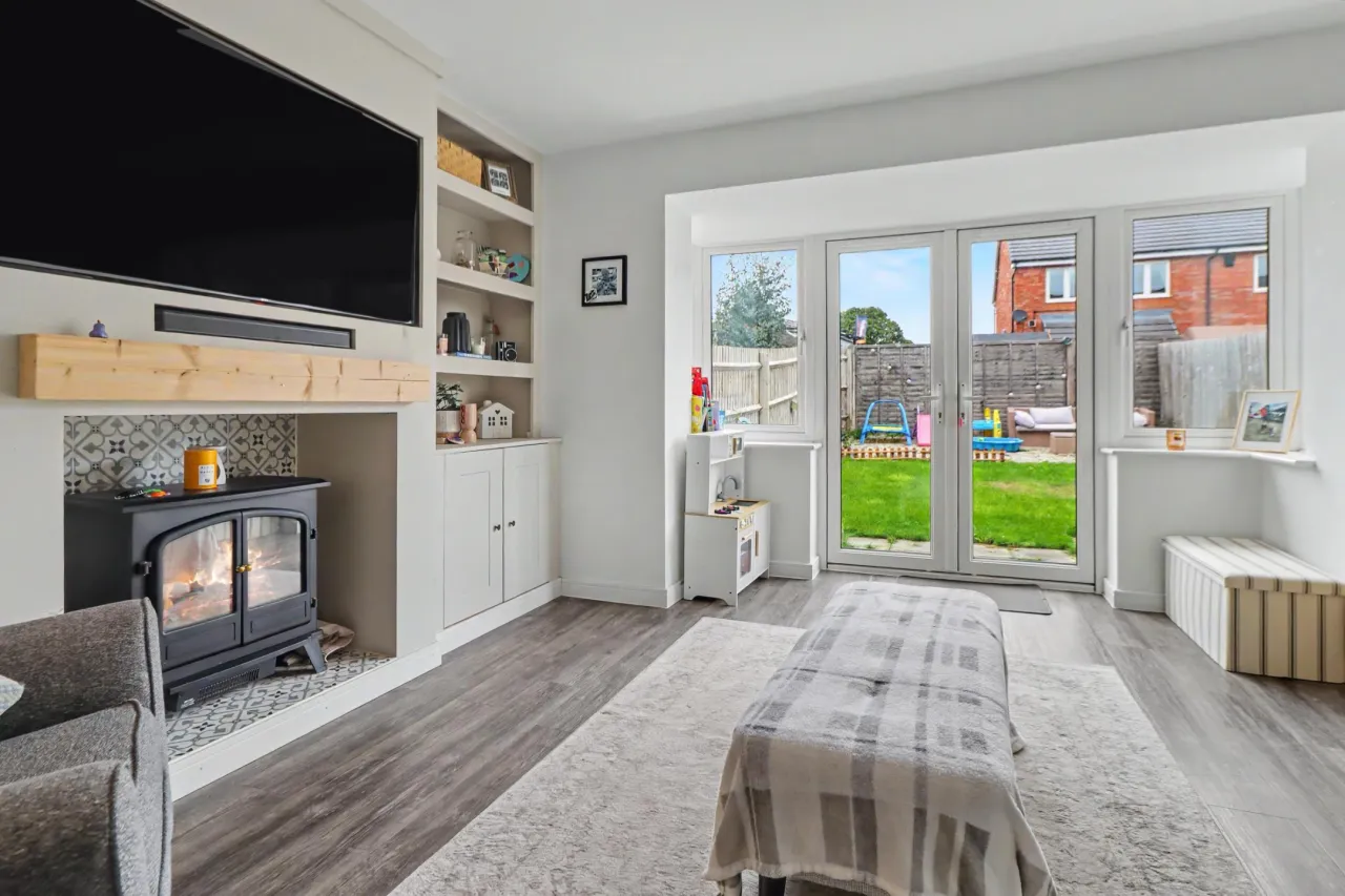 Ackton Close, Stoke-on-Trent, photo 2