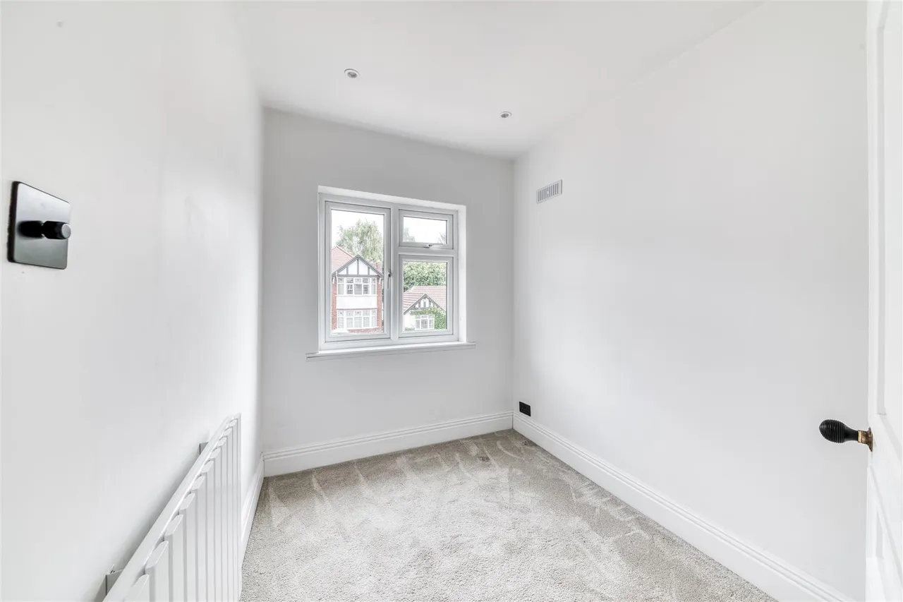 Kings Drive, Littleover, photo 15