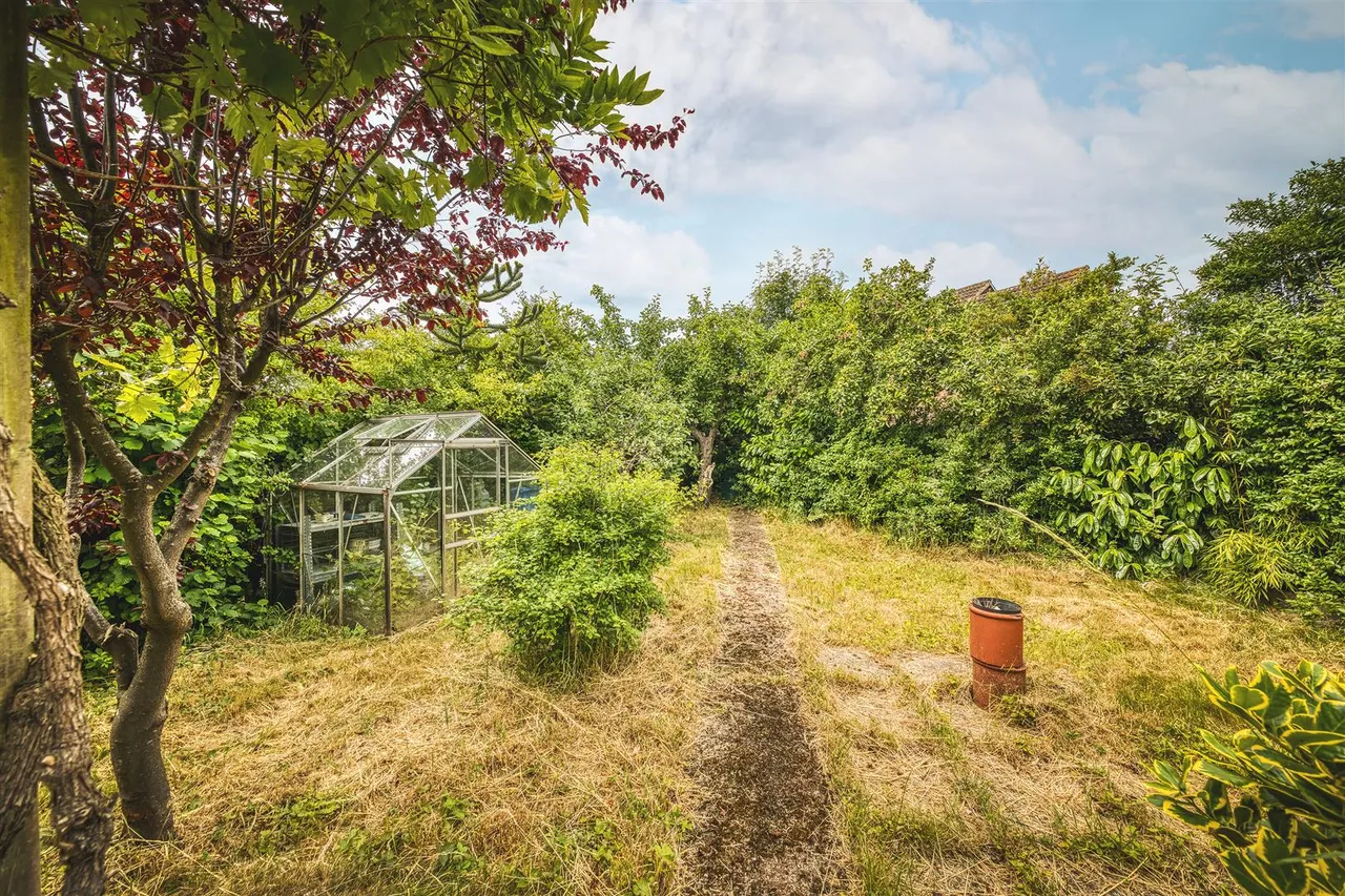 Kings Drive, Littleover, photo 23