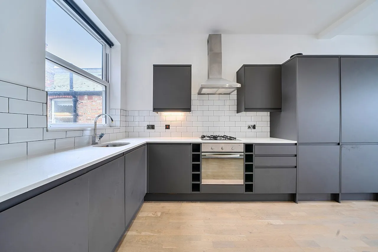 Lordship Lane, SE22, photo 12