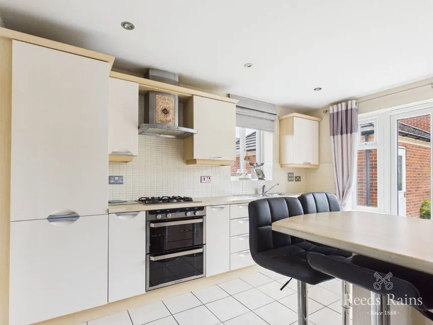 Raines Court, Middlesbrough, North Yorkshire, TS4, photo 9