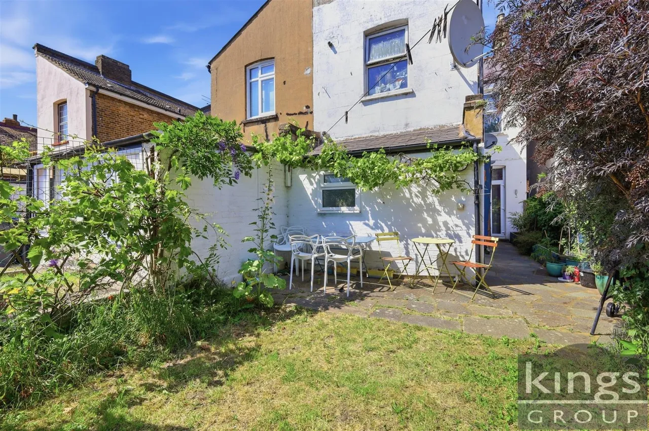 Ordnance Road, Enfield, photo 17