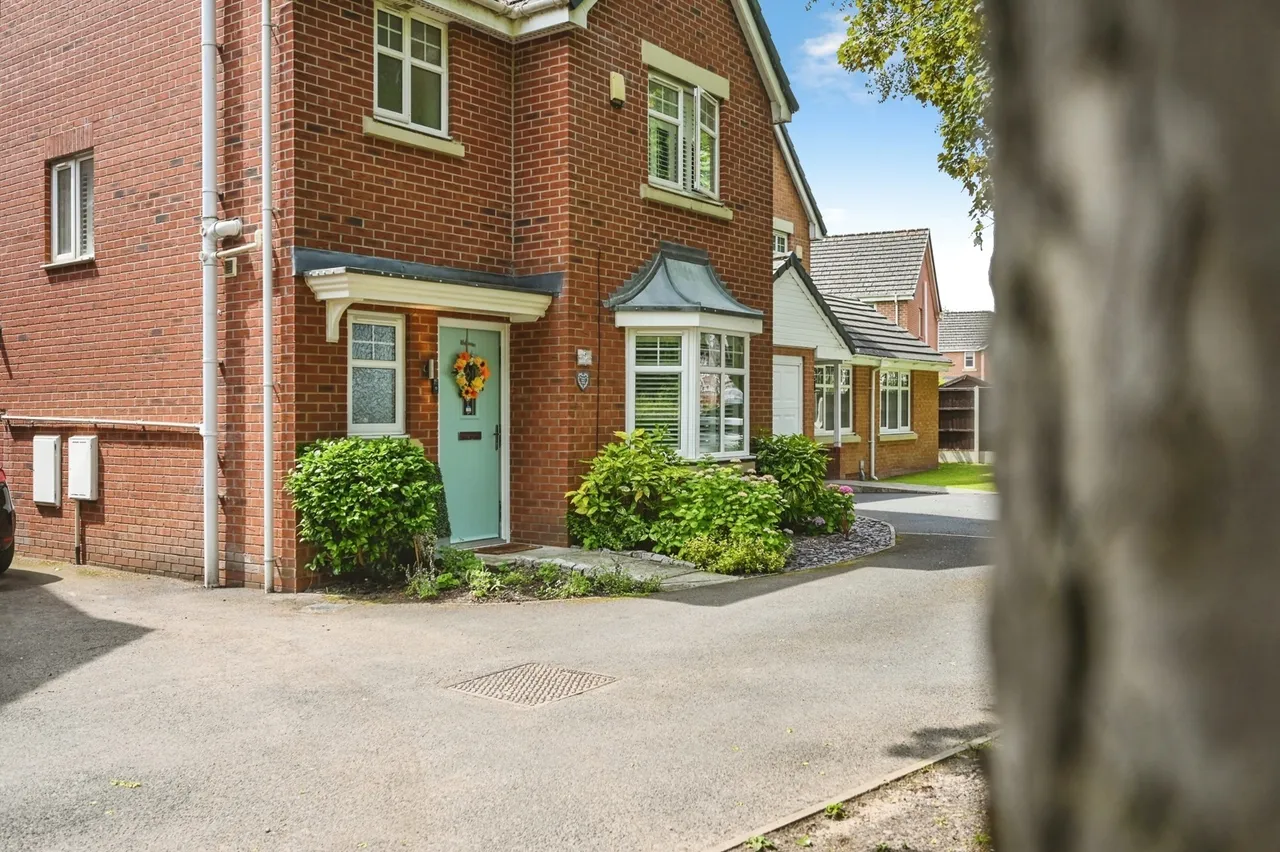 Redhill Close, Great Sankey, Warrington, Cheshire, WA5, photo 2