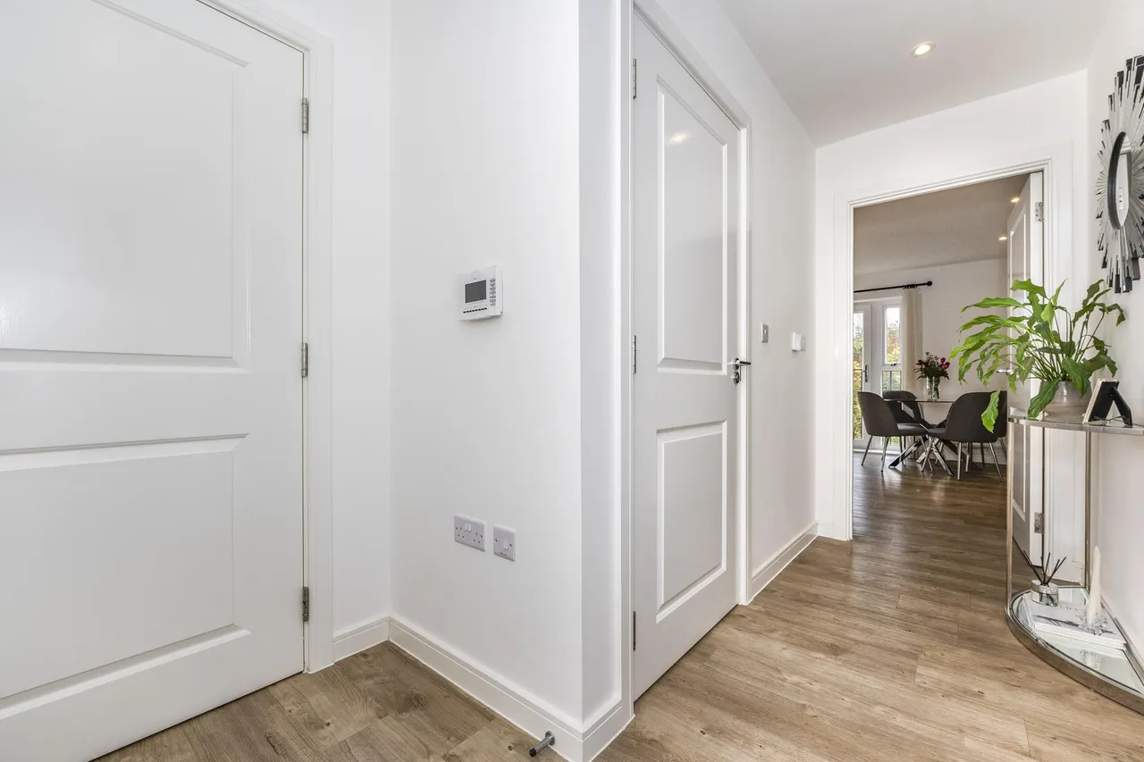 Bazley Close, Swanscombe, DA10, photo 13