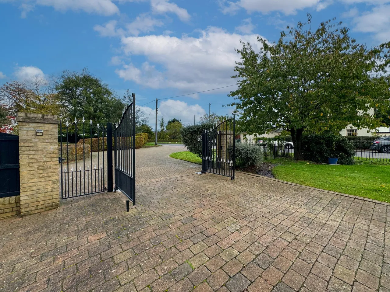 The Street, Ardleigh, photo 37