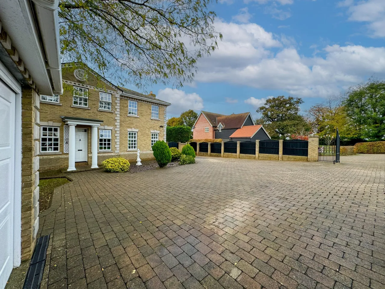 The Street, Ardleigh, photo 2