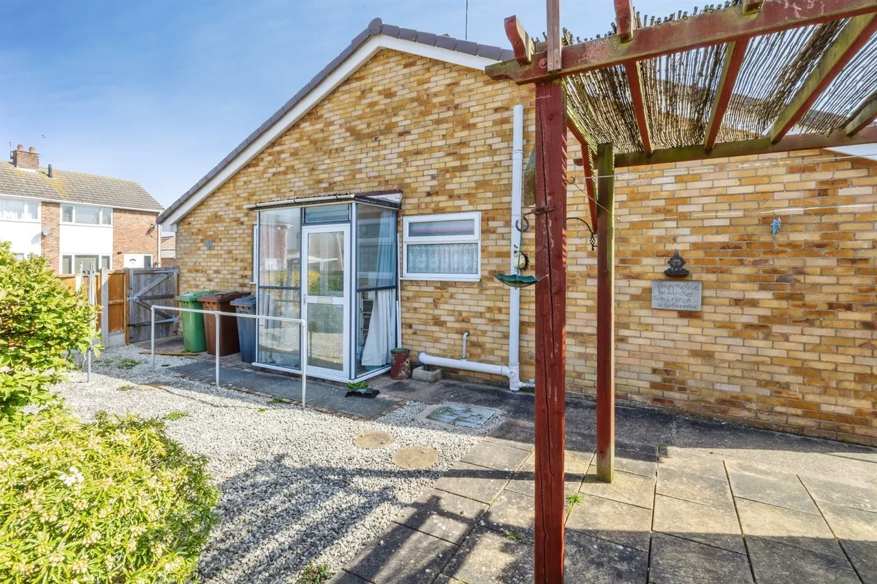 Horner Close, Lincoln, LN5, photo 13