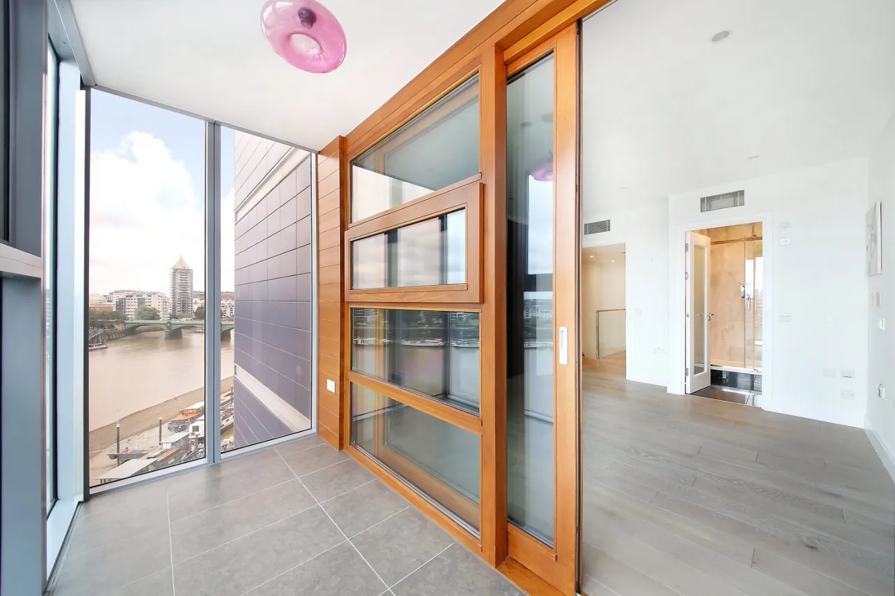 Lombard Road, Battersea, SW11, photo 9