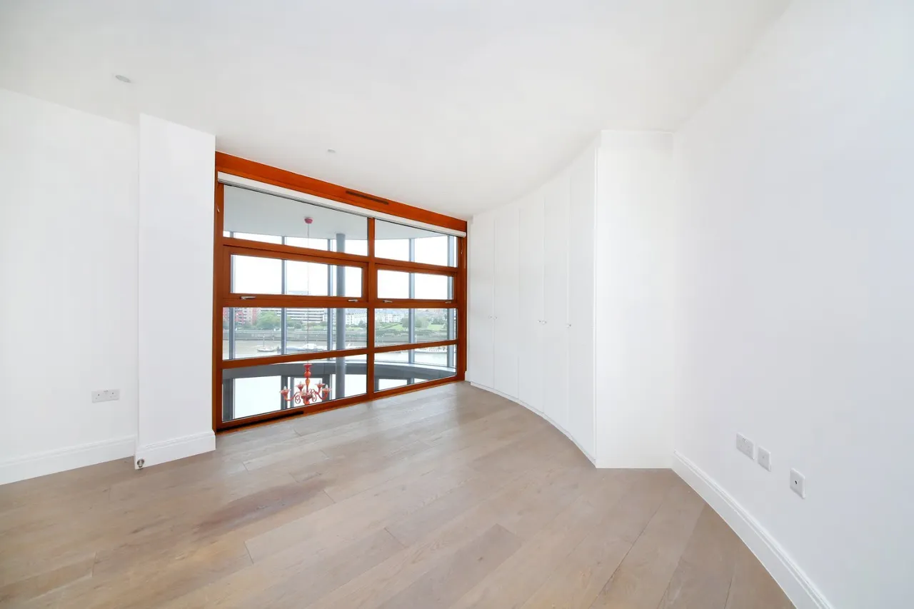Lombard Road, Battersea, SW11, photo 12