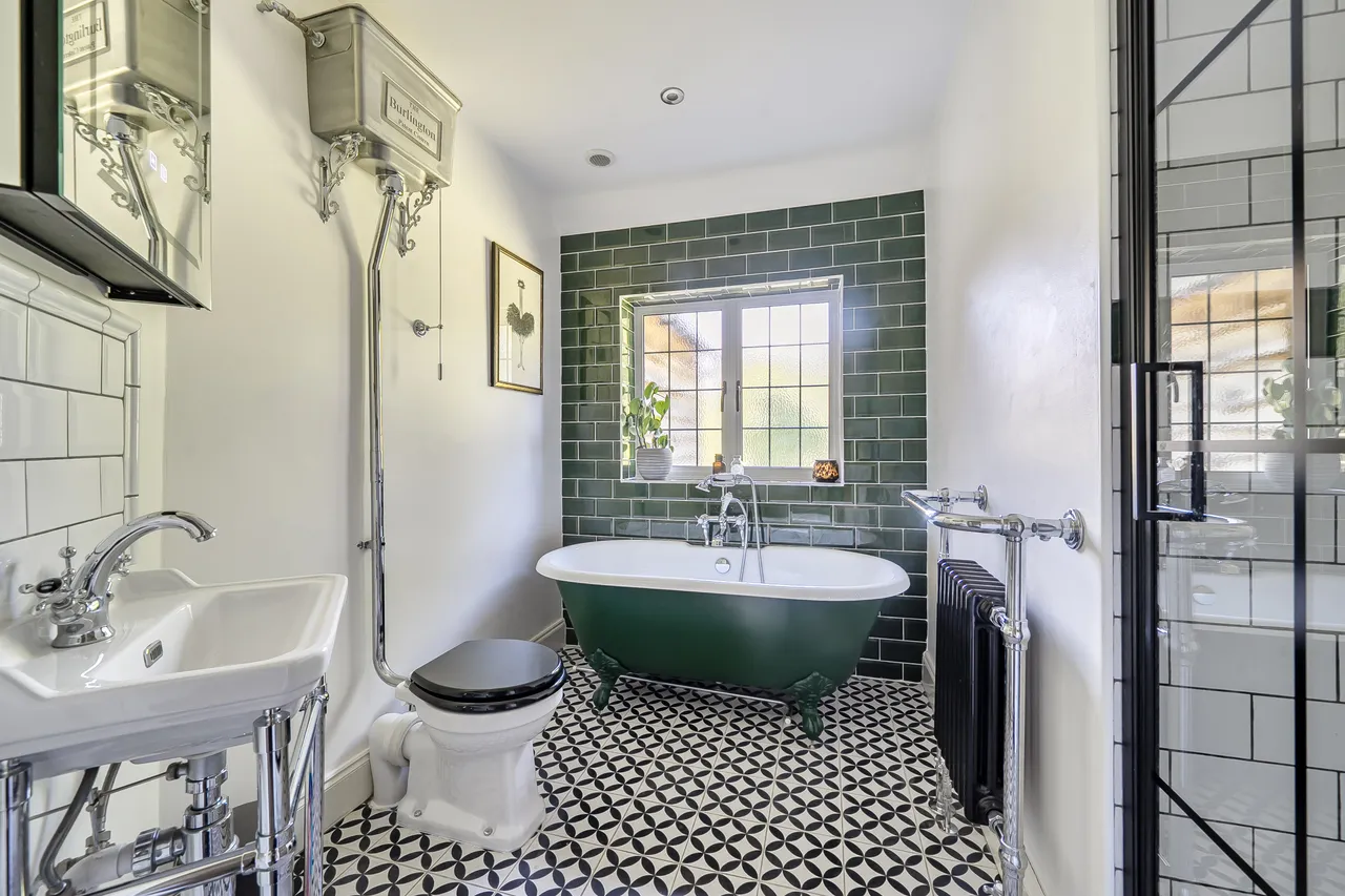 Botley Road, Shedfield, SO32, photo 13