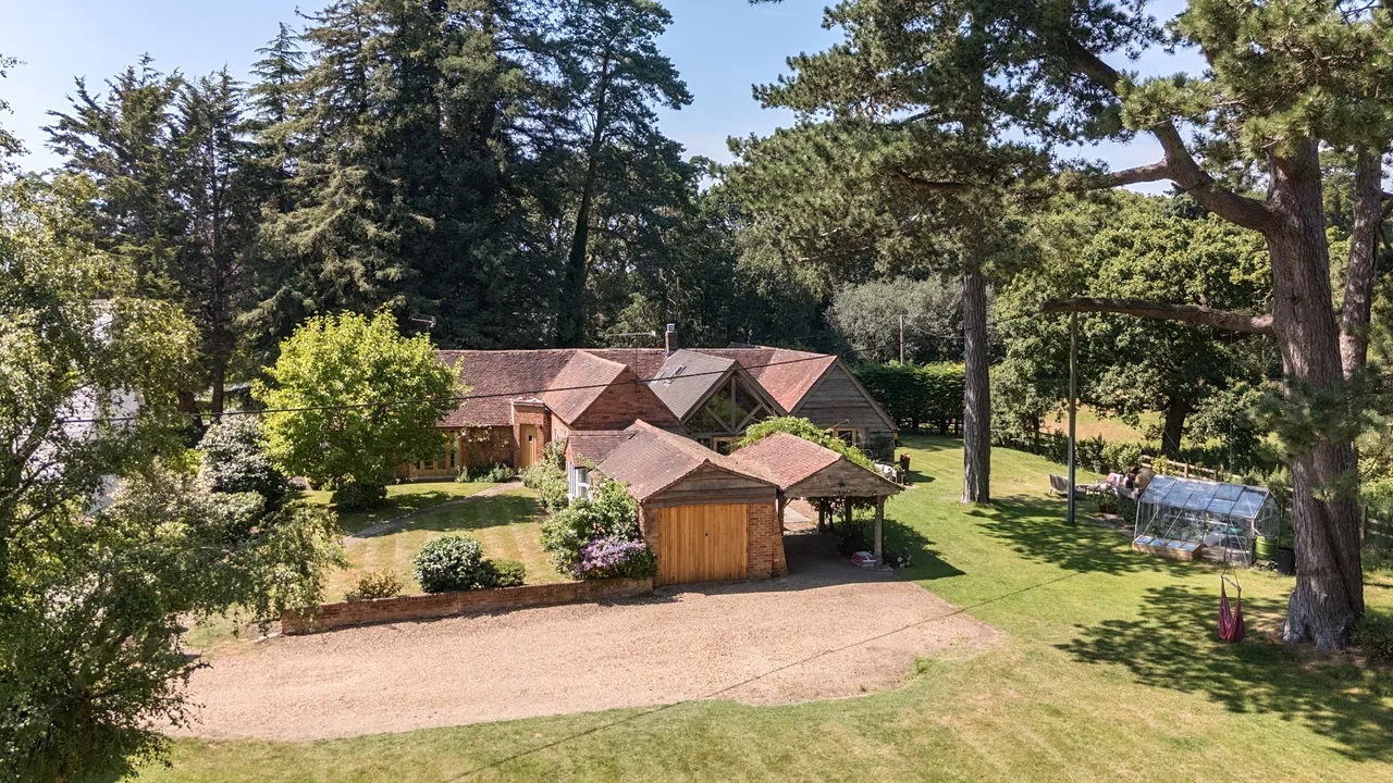 Botley Road, Shedfield, SO32, photo 4