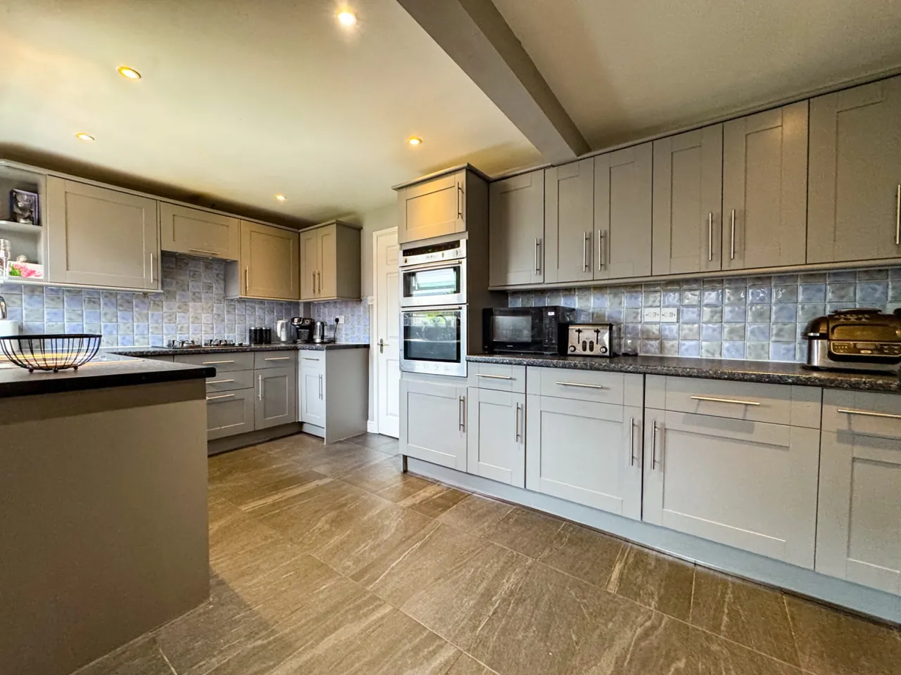 Severn View Road, Thornbury, BS35, photo 2