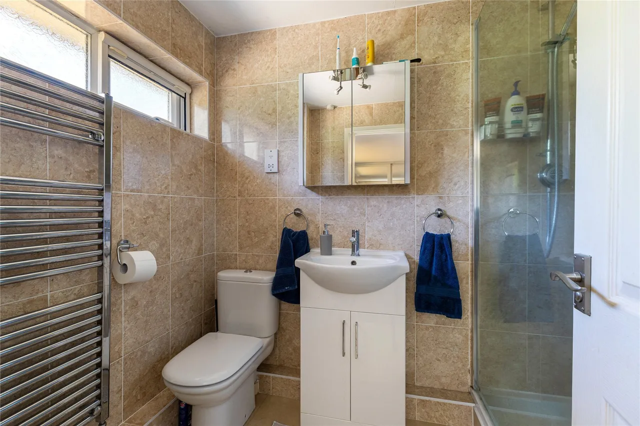 Milner Drive, Cobham, Surrey, KT11, photo 12