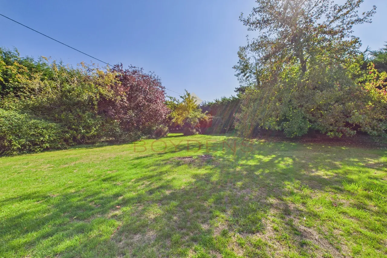 Lexden Road, West Begholt, CO6, photo 27